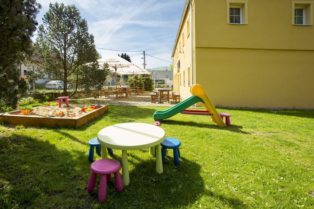 Penzion U Vyhlidky Chřibská Bagian luar foto